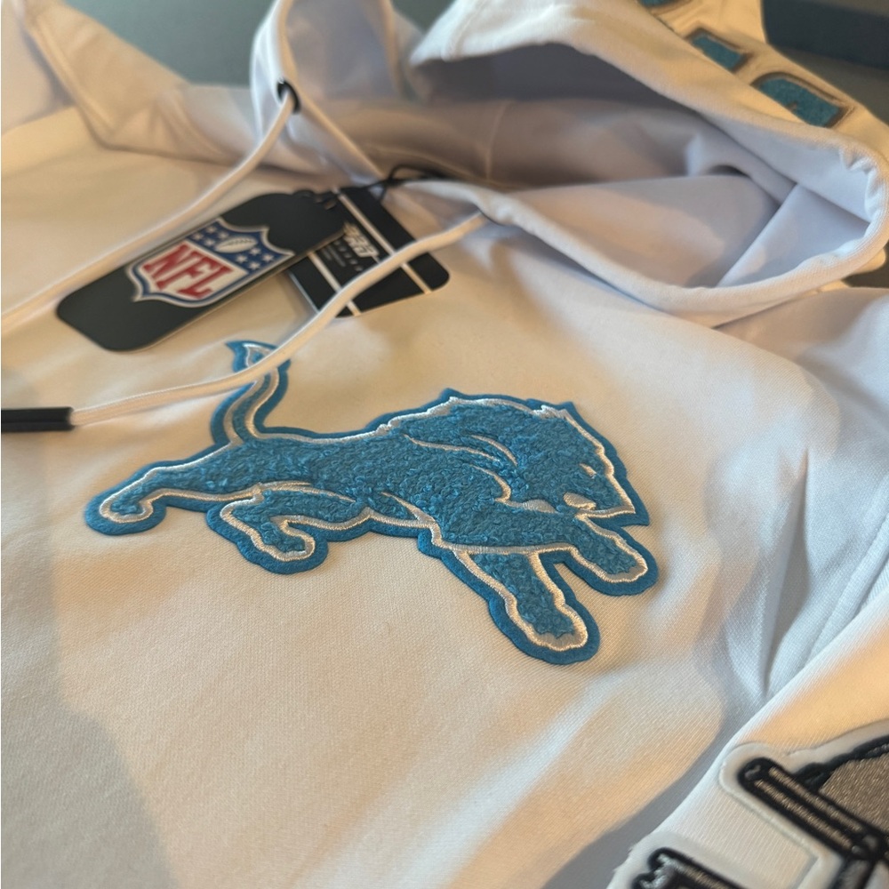 Men’s NFL Detroit Lions Hoodie - Picture 3 of 12